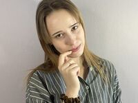 hot cam girl masturbating JullieHopper