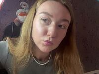 naughty camgirl masturbating KayeEliasen