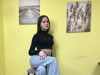 livesex cam KeeleyGambee