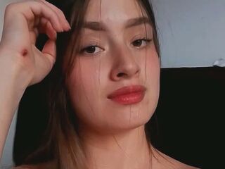 shower cam KendalCortes