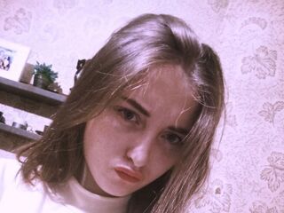 camslut webcam video KittyMcCorry