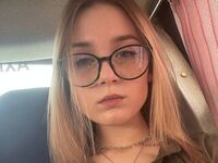camslut showing pussy KristenMooren
