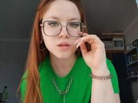 masturbating camgirl KrysaDap
