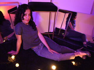 camwhore live KyaraLux