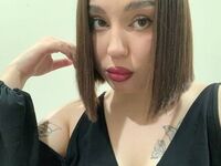 camgirl masturbating with dildo KylieeAngel