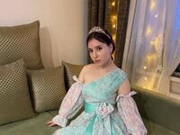 naked camgirl masturbating with dildo LanaMin