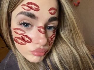 hot cam girl spreading pussy LatoyaMaccarino