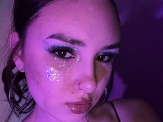 cam girl pic LeandraJellison