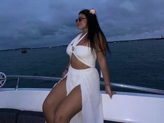 hot chat room LeilaCole