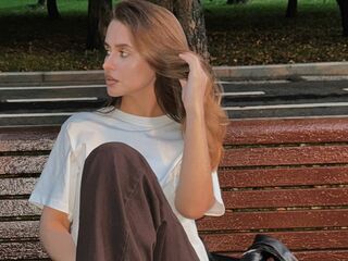 naughty webcamgirl LeslieDorian