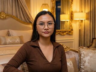 girl naked LeticiaHinkley