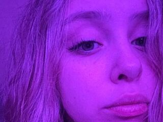 hot cam girl fingering pussy LizzetteStanway