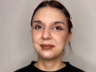 closeup webcam LoniFessel