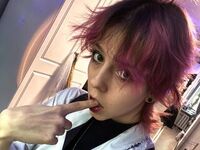 fingering cam slut LorenzaSample