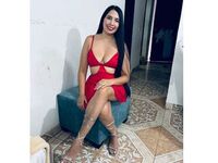 girl webcam show LuanaRuiz