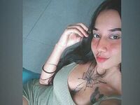 nude webcam girl LusiTaylor