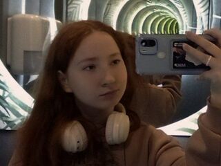 naked girl with webcam MadgeRemerez