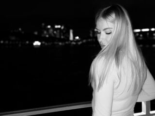 hot cam slut MariBrandel