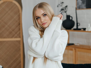 masturbating MariaNealson