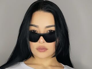 camgirl shaving pussy MariaParket