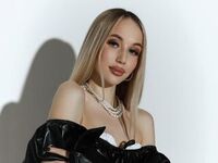 nude camgirl photo MarryDavies