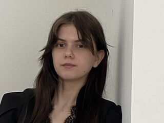 camgirl playing with vibrator MaryWatts