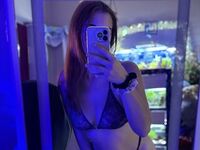 naked girl with webcam MelliMaus