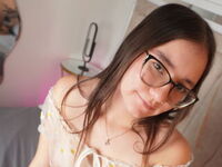 topless webcam girl MiaHilfiger