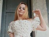 naked girl with webcam fingering pussy MilanaMusly