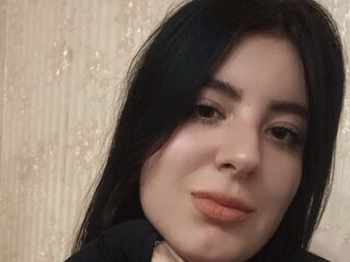 naked girl with webcam masturbating with vibrator MiraCastellon
