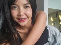 fingering webcamgirl MissyChu