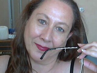 webcam girl MyriamLevieux