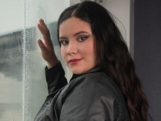 naked camgirl photo NahiaMonet