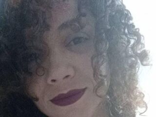 naked camgirl masturbating with dildo NaiaSanz