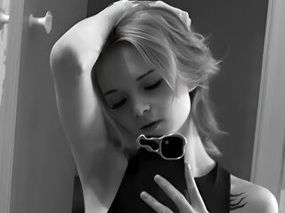 masturbating webcam girl PaulinaCundiff