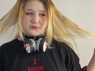 naked cam chat PilarVanhee