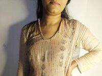naked camgirl photo RubbynaKhan