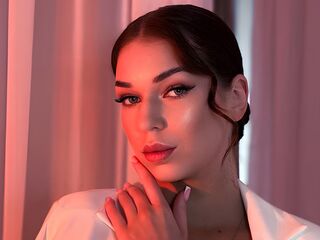 strip tease SachikoLumley