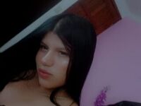 live strip tease show SamaraFuentes