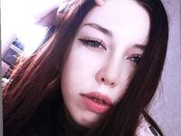 camslut fingering pussy SandraRosc