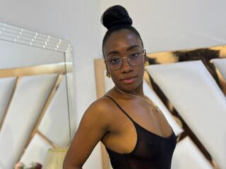 closeup webcam SelenaHadid