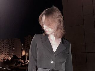 sexy camgirl live ShirleenWiens