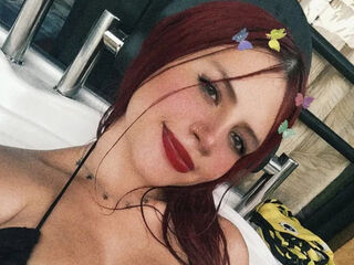 naked camgirl fingering pussy SophiaBeaumont