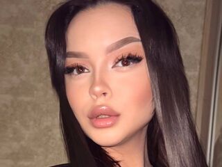 camgirl playing with dildo SophieDea