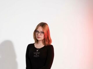 beautiful girl webcam SuzanGoldstein