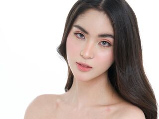 camgirl playing with dildo SyrenaPorsche
