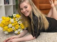naked girl with webcam masturbating with sextoy TastyNika