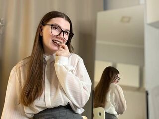 fingering camgirl picture TerraTrinh