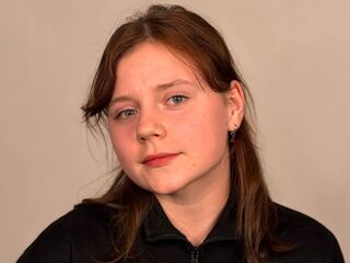 hot web cam show TonaBurgard