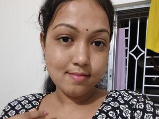 camgirl livesex TrishaSaha
